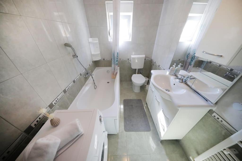 Luxury Apartment Petra With Private Pool Zadar Exteriör bild