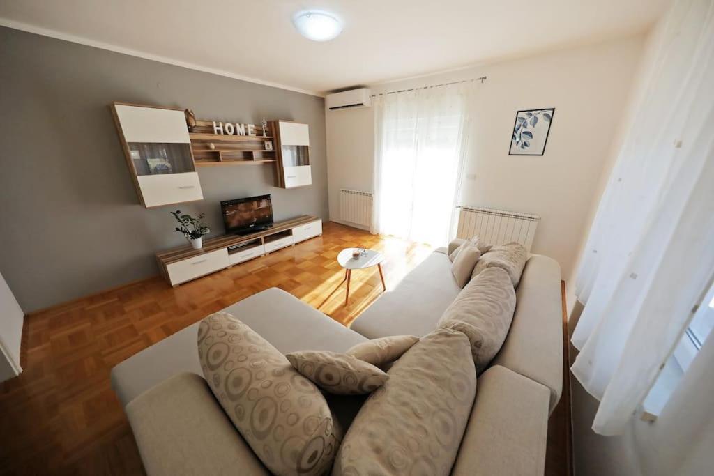 Luxury Apartment Petra With Private Pool Zadar Exteriör bild