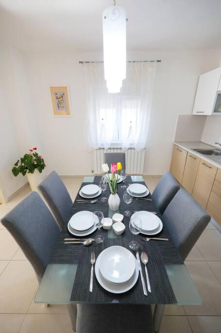 Luxury Apartment Petra With Private Pool Zadar Exteriör bild