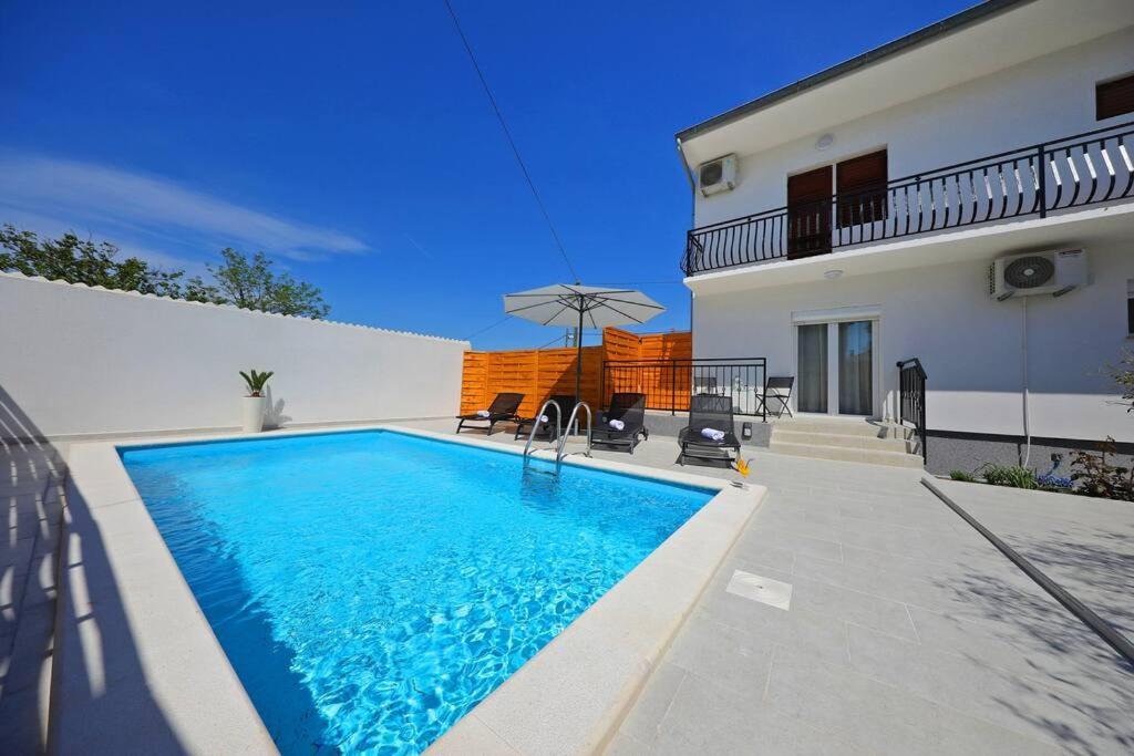 Luxury Apartment Petra With Private Pool Zadar Exteriör bild