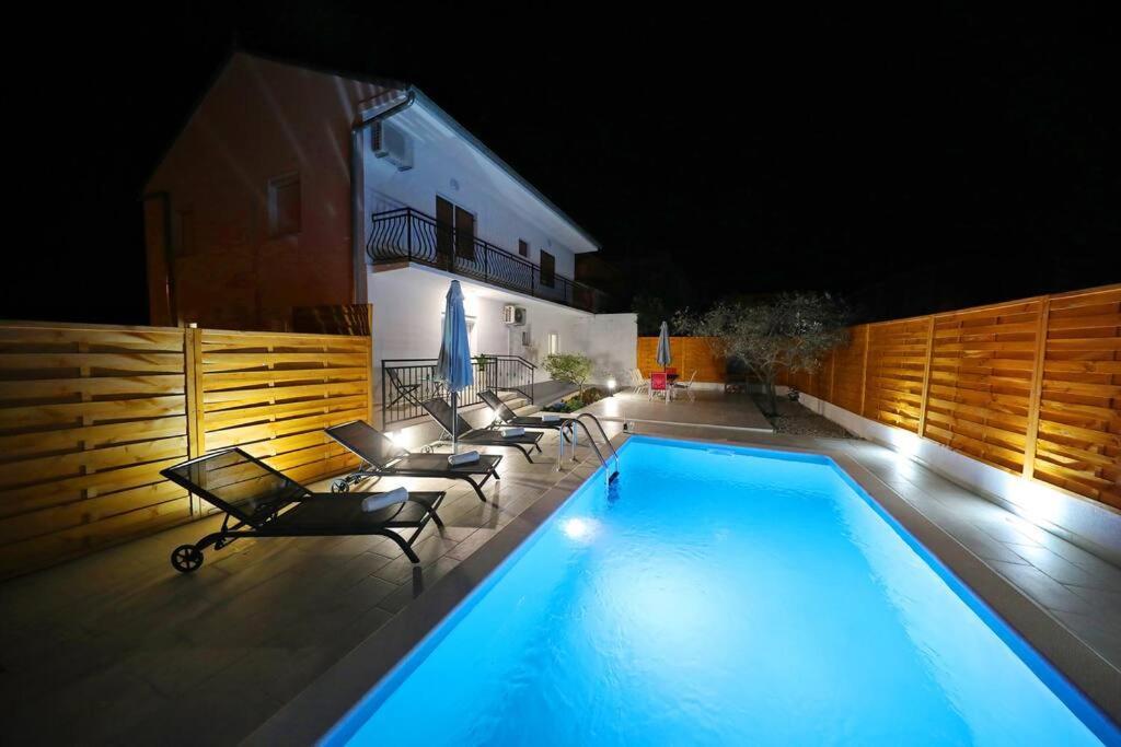 Luxury Apartment Petra With Private Pool Zadar Exteriör bild