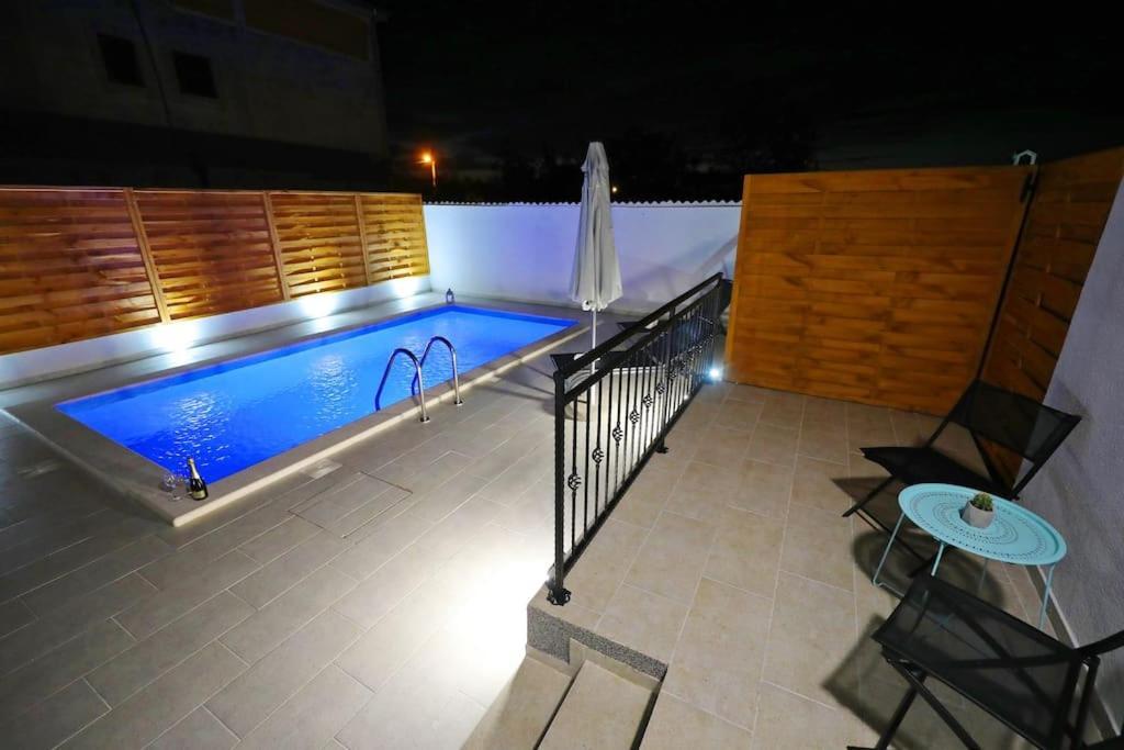 Luxury Apartment Petra With Private Pool Zadar Exteriör bild